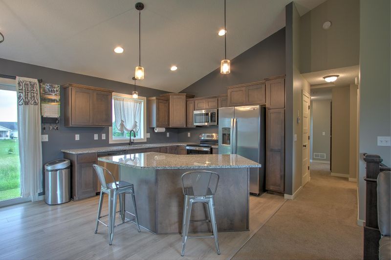 35682 London St NE, Cambridge, MN 55008