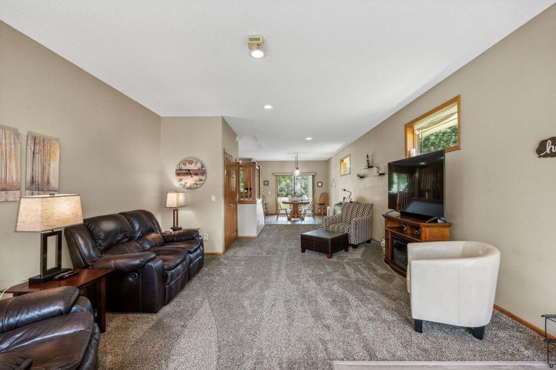 1311 Prairie Creek Ln, Monticello, MN 55362