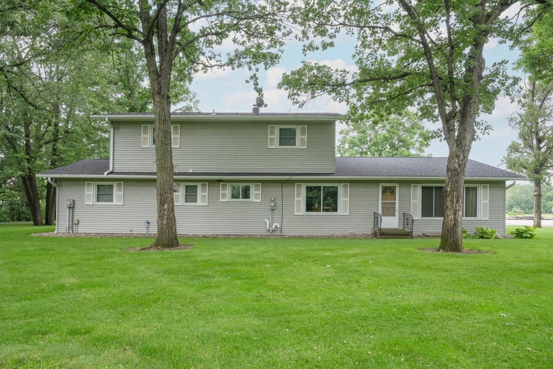 2698 17th St N, Sartell, MN 56377