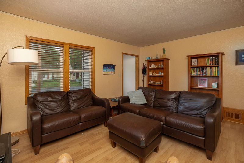707 10th St SE, Rochester, MN 55904
