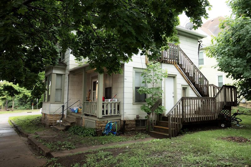 513 Humboldt Ave, West Saint Paul, MN 55107