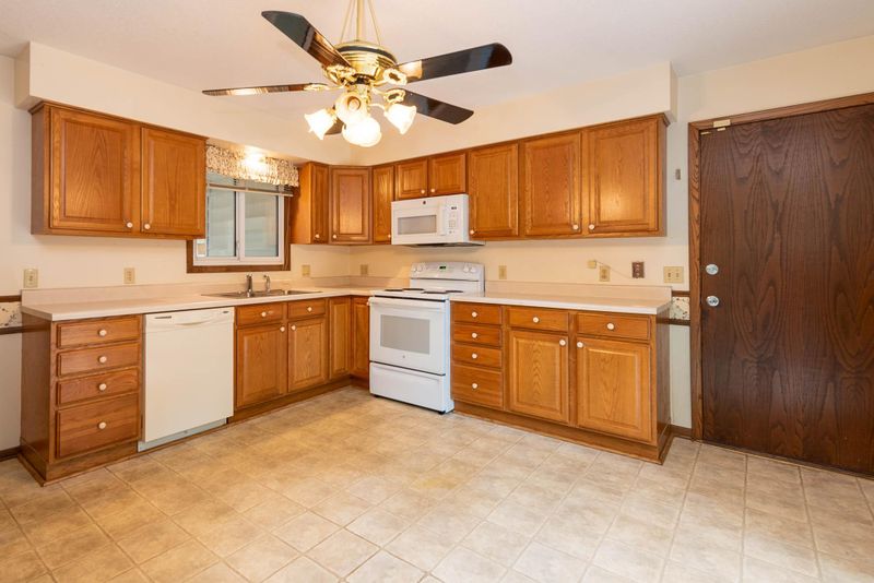 300 W Welcome Ave, Mankato, MN 56001