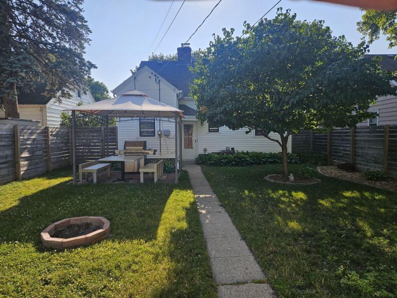 3746 Noble Ave N, Robbinsdale, MN 55422
