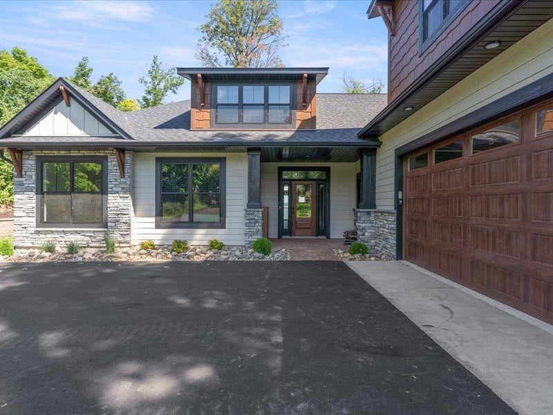 5446 Ojibwa Rd, Brainerd, MN 56401
