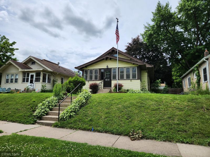 815 Winslow Ave, Saint Paul, MN 55107