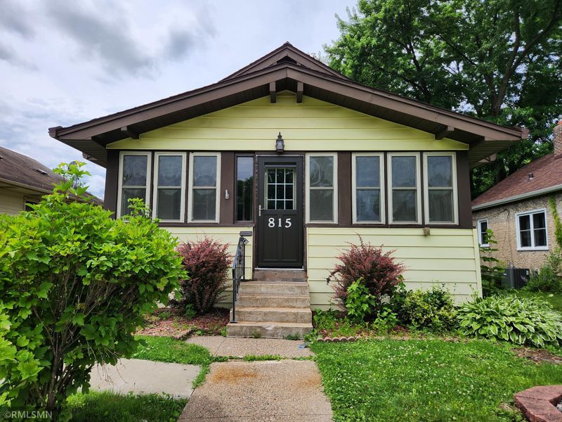 815 Winslow Ave, Saint Paul, MN 55107