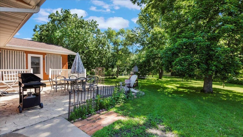 27786 318th Ave, Paynesville, MN 56362