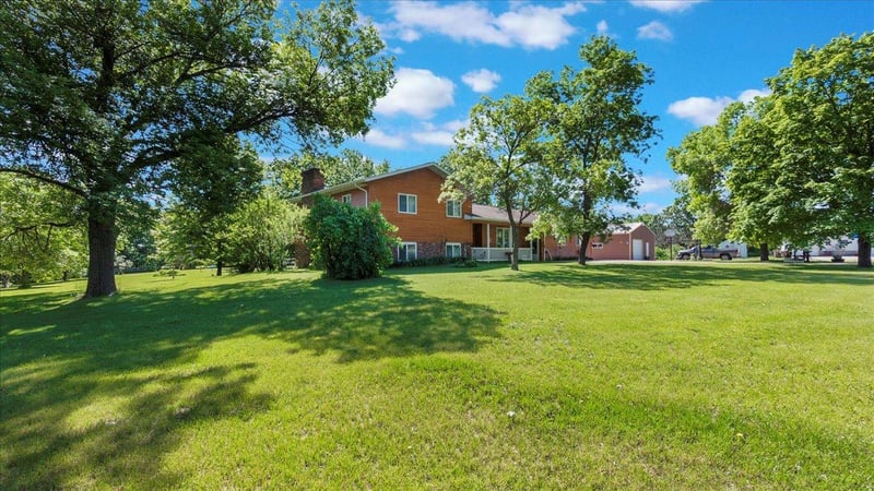 27786 318th Ave, Paynesville, MN 56362