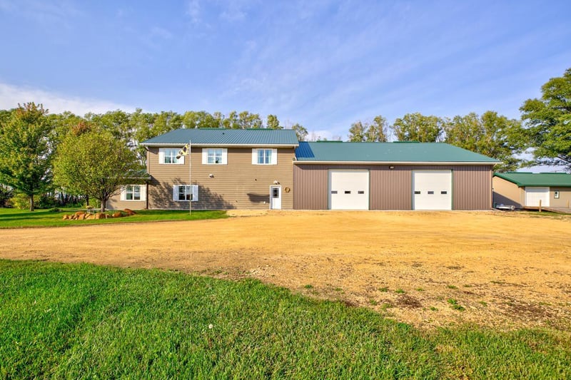 51443 421st Ave, North Mankato, MN 56003