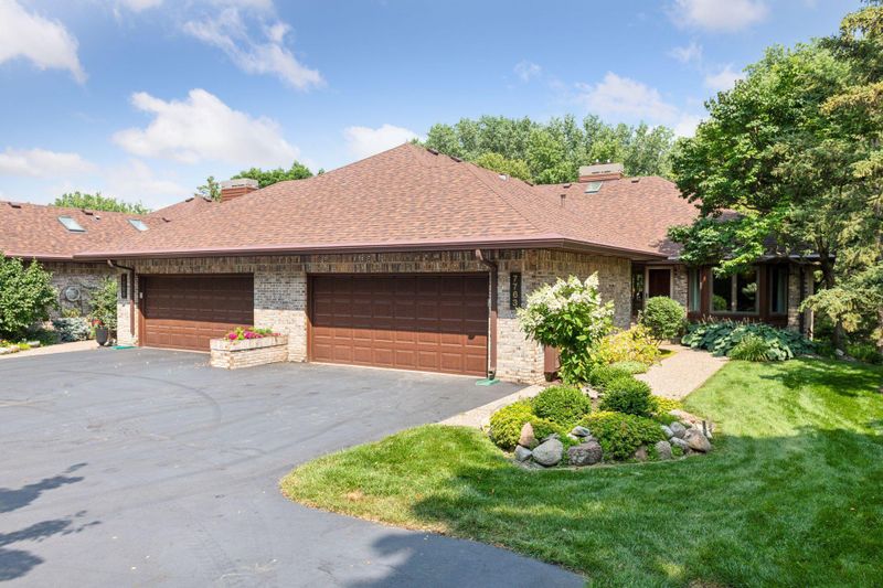 7763 Shaughnessy Rd, Minneapolis, MN 55439