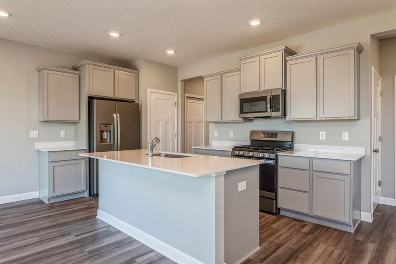 22525 Isla Way, Rogers, MN 55374
