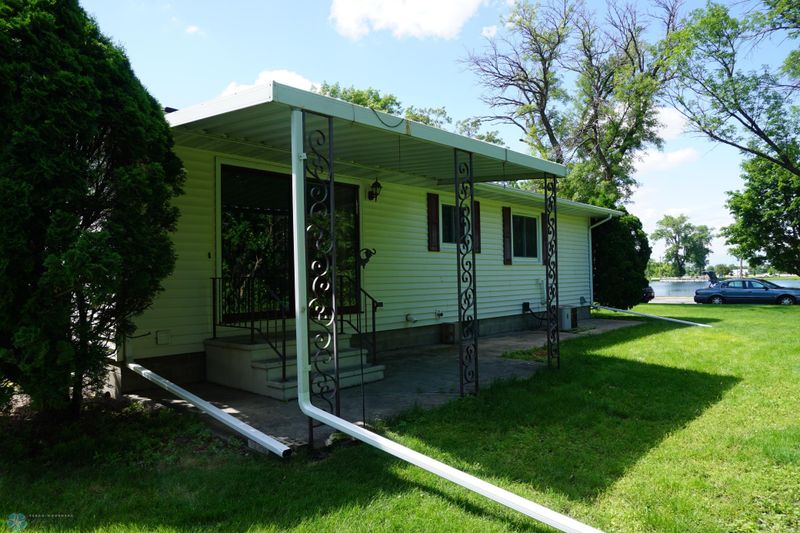 602 5th Ave NE, Barnesville, MN 56514