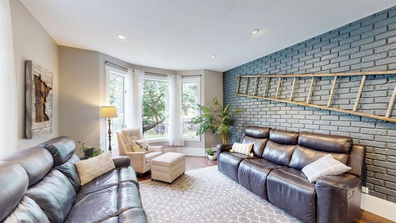 2514 Jackson St NE, Minneapolis, MN 55418