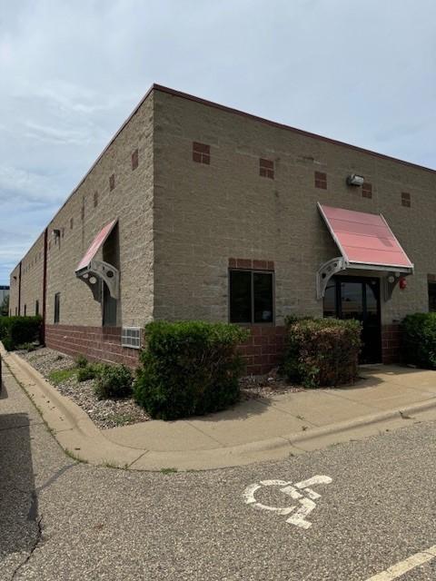 14250 Ewing Ave S, Burnsville, MN 55306