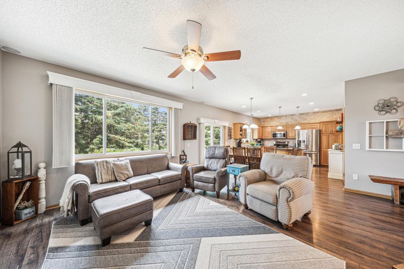 14821 Blanca Ave, Rosemount, MN 55068