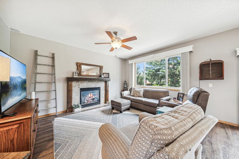 14821 Blanca Ave, Rosemount, MN 55068