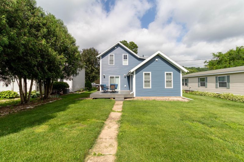 506 Kenilworth Ave S, Lanesboro, MN 55949