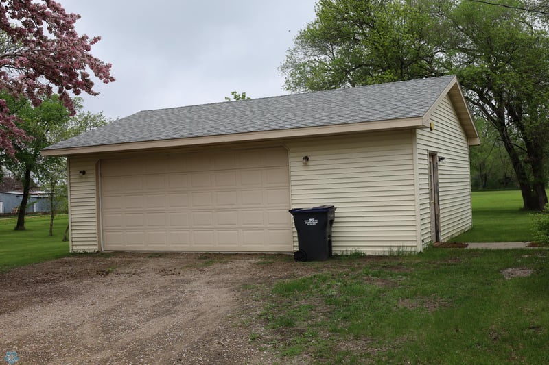 100 Prairie Ave, Foxhome, MN 56543