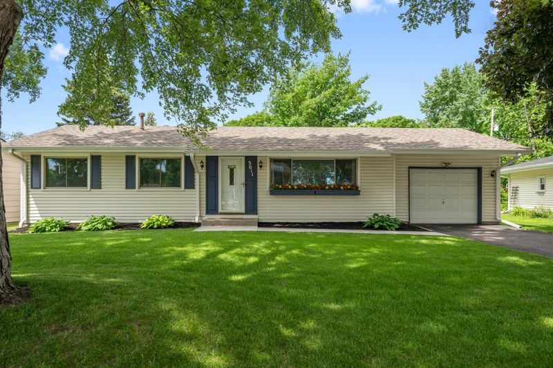 3011 Boone Ave N, Minneapolis, MN 55427