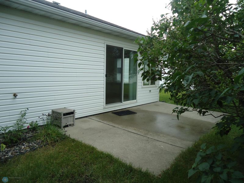 825 4th Ave NE, Dilworth, MN 56529