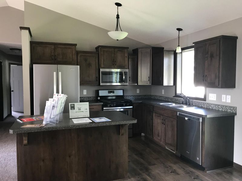 6874 376th St, North Branch, MN 55056