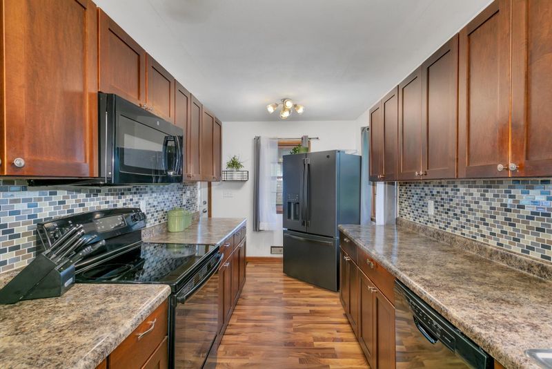32 Cherry St N, Waite Park, MN 56387