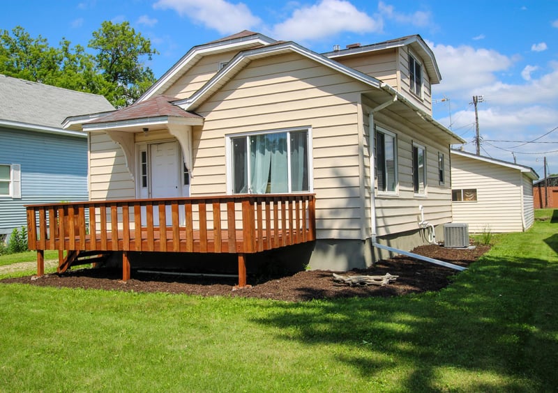 436 Aurora Ave, Lowry, MN 56349