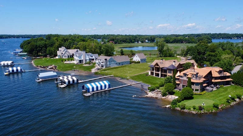 4070 Enchanted Ln, Mound, MN 55364