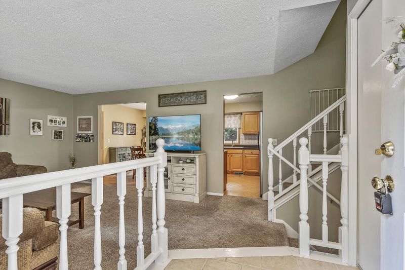 12160 70th Ave N, Maple Grove, MN 55369