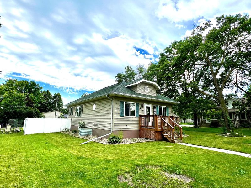 416 Dassel Ave, Ortonville, MN 56278
