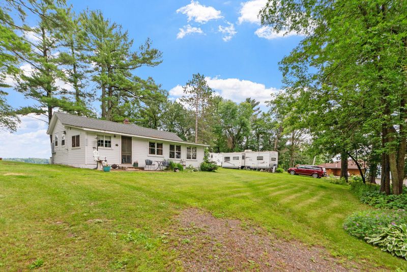 13712 Muffies Ln, Grasston, MN 55030