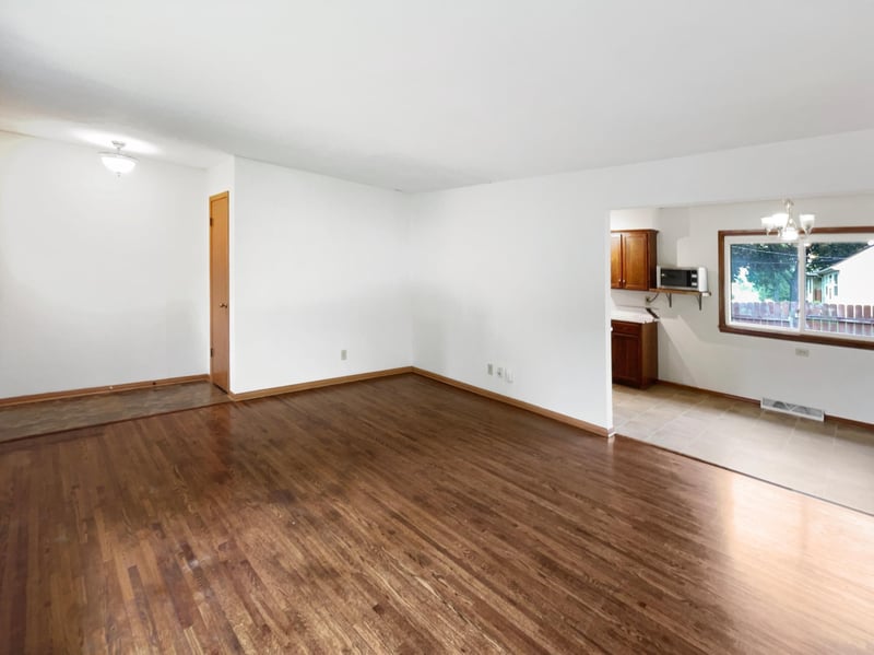 5801 Boone Ave N, Minneapolis, MN 55428
