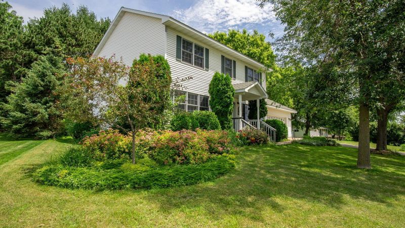 1409 17th Ave E, Menomonie, WI 54751