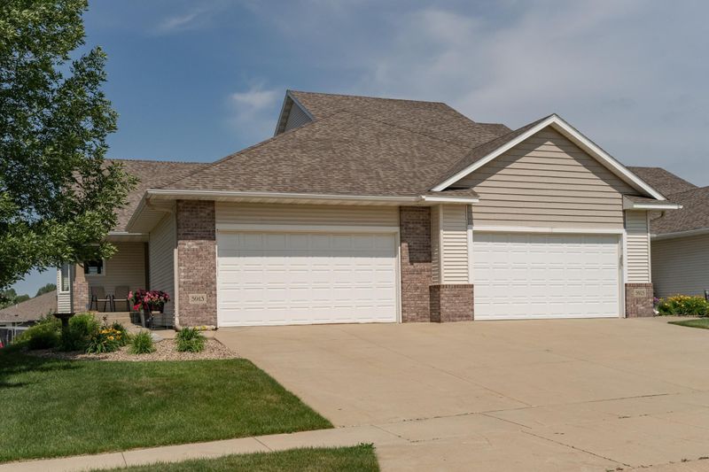 5913 Basswood Ln NW, Rochester, MN 55901