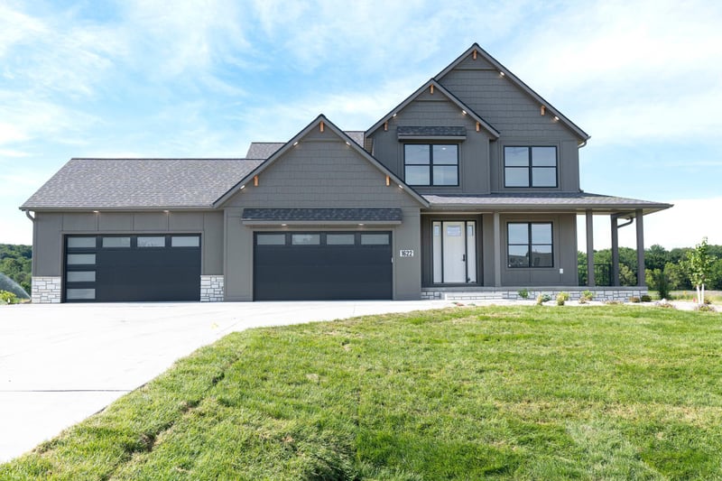 1622 Skyview Cir NW, Rochester, MN 55901