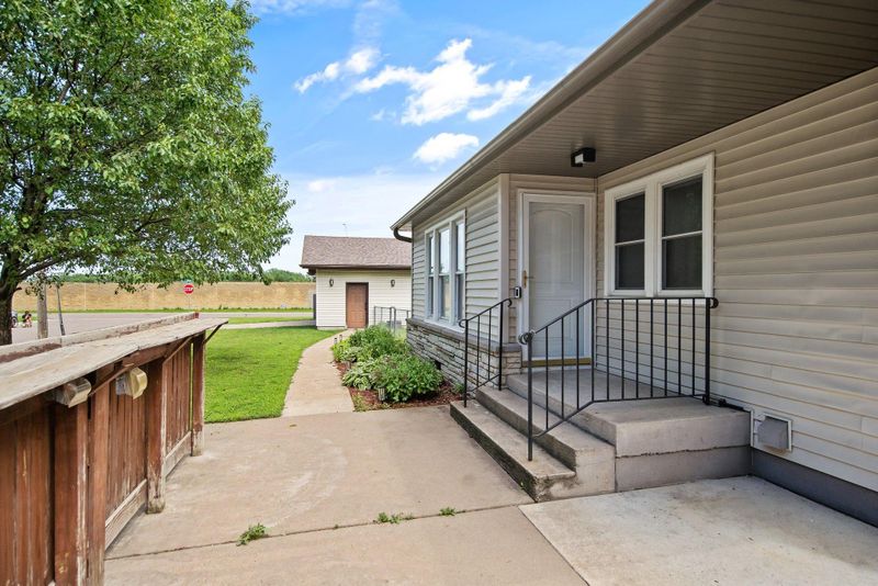 505 61st Ave N, Minneapolis, MN 55430