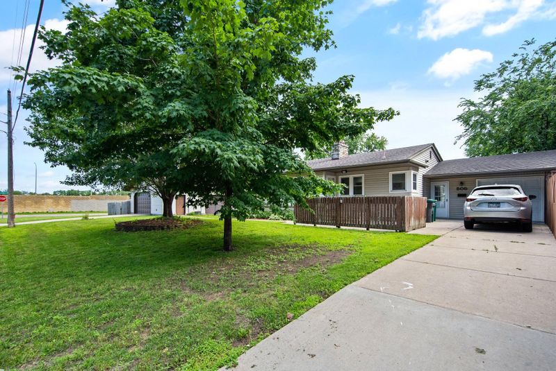 505 61st Ave N, Minneapolis, MN 55430