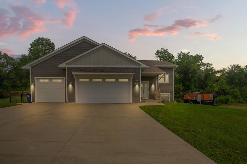1506 Bethel Ct, Faribault, MN 55021