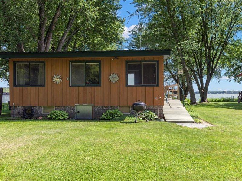 110 N Freedom Rd, Rice, MN 56367