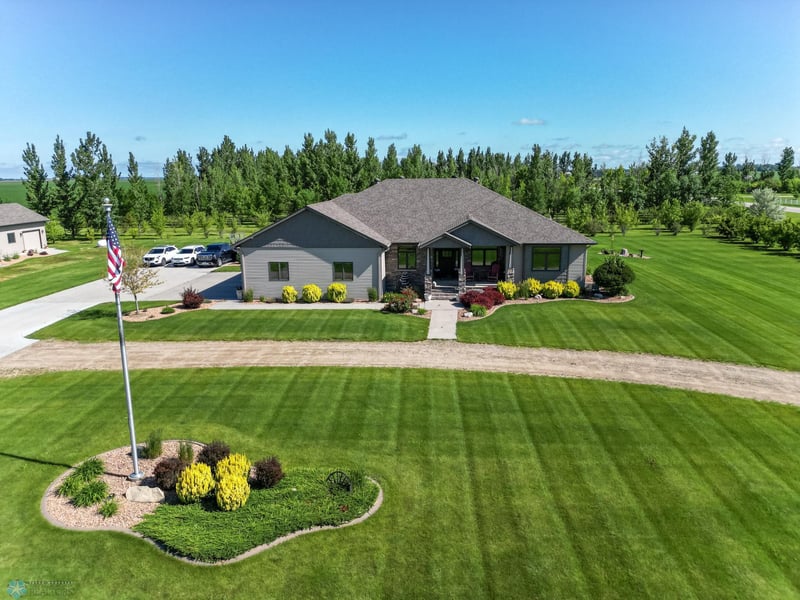 3752 73rd Ave N, Moorhead, MN 56560