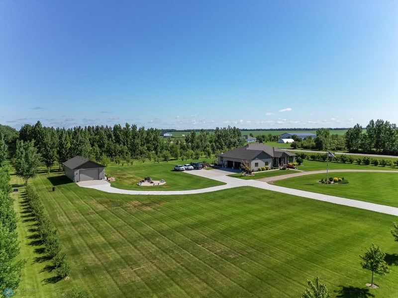3752 73rd Ave N, Moorhead, MN 56560