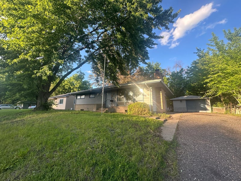 4616 Winnetka Ave N, Minneapolis, MN 55428