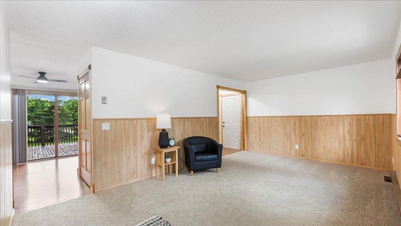 609 Eastview Dr, Sauk Centre, MN 56378