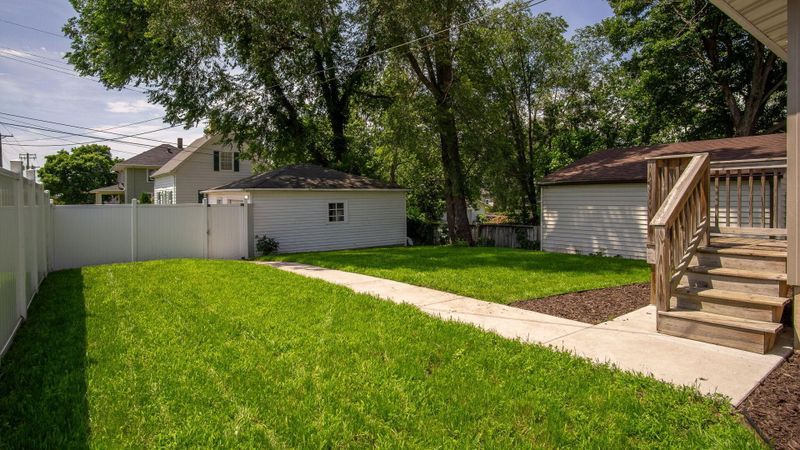 1722 Birch St, Eau Claire, WI 54703