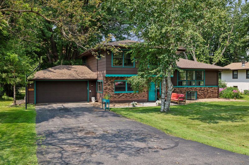 2351 Rogers Ave, Mendota Heights, MN 55120