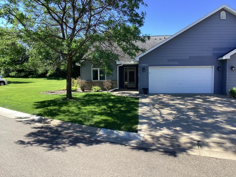 112002 Hidden Creek Pl, Chaska, MN 55318