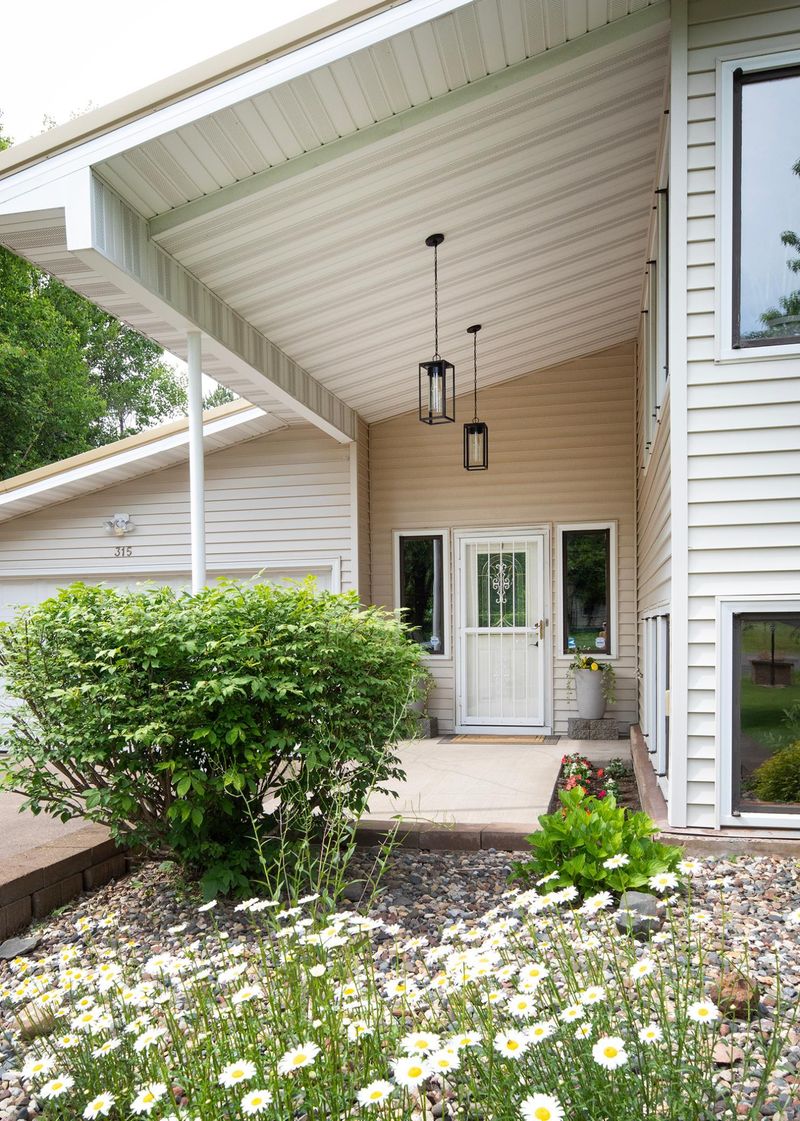 315 W Ideal St, Duluth, MN 55811