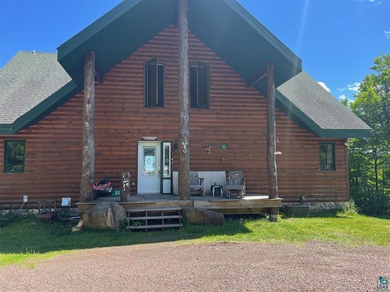 7360 Lookout Rd, Finland, MN 55603