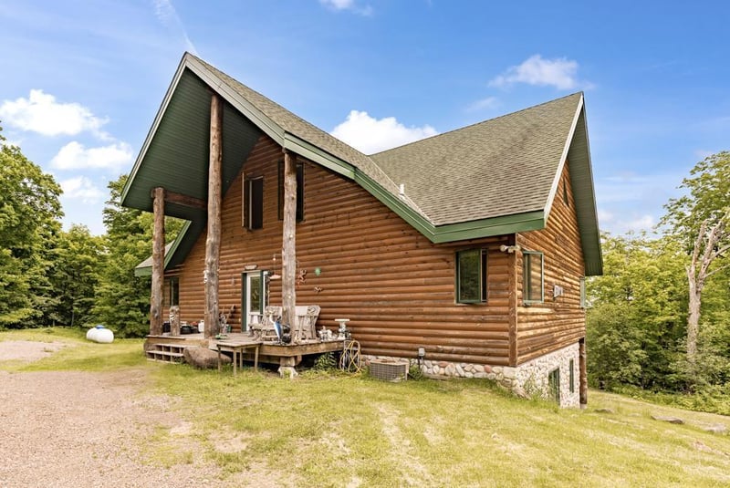 7360 Lookout Rd, Finland, MN 55603