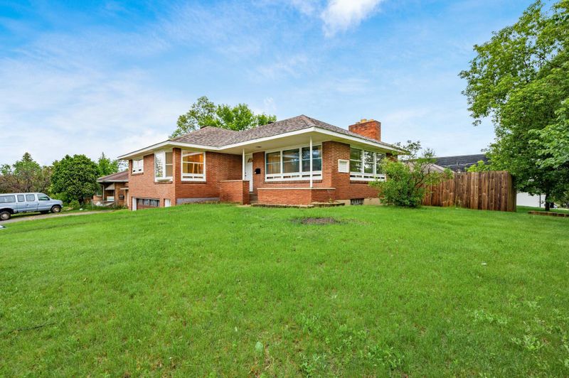 224 S Pokegama Ave, Grand Rapids, MN 55744